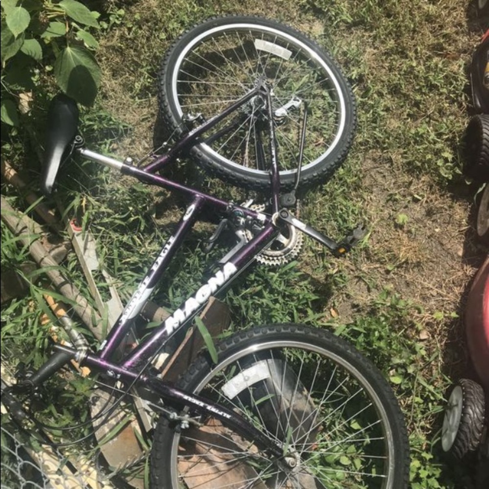 Bikes - Picture 3 of 3